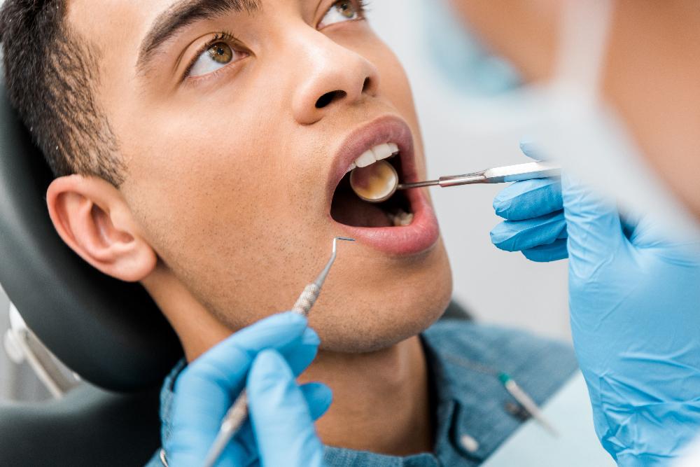 patient receiving dentist exam | dentist near me
